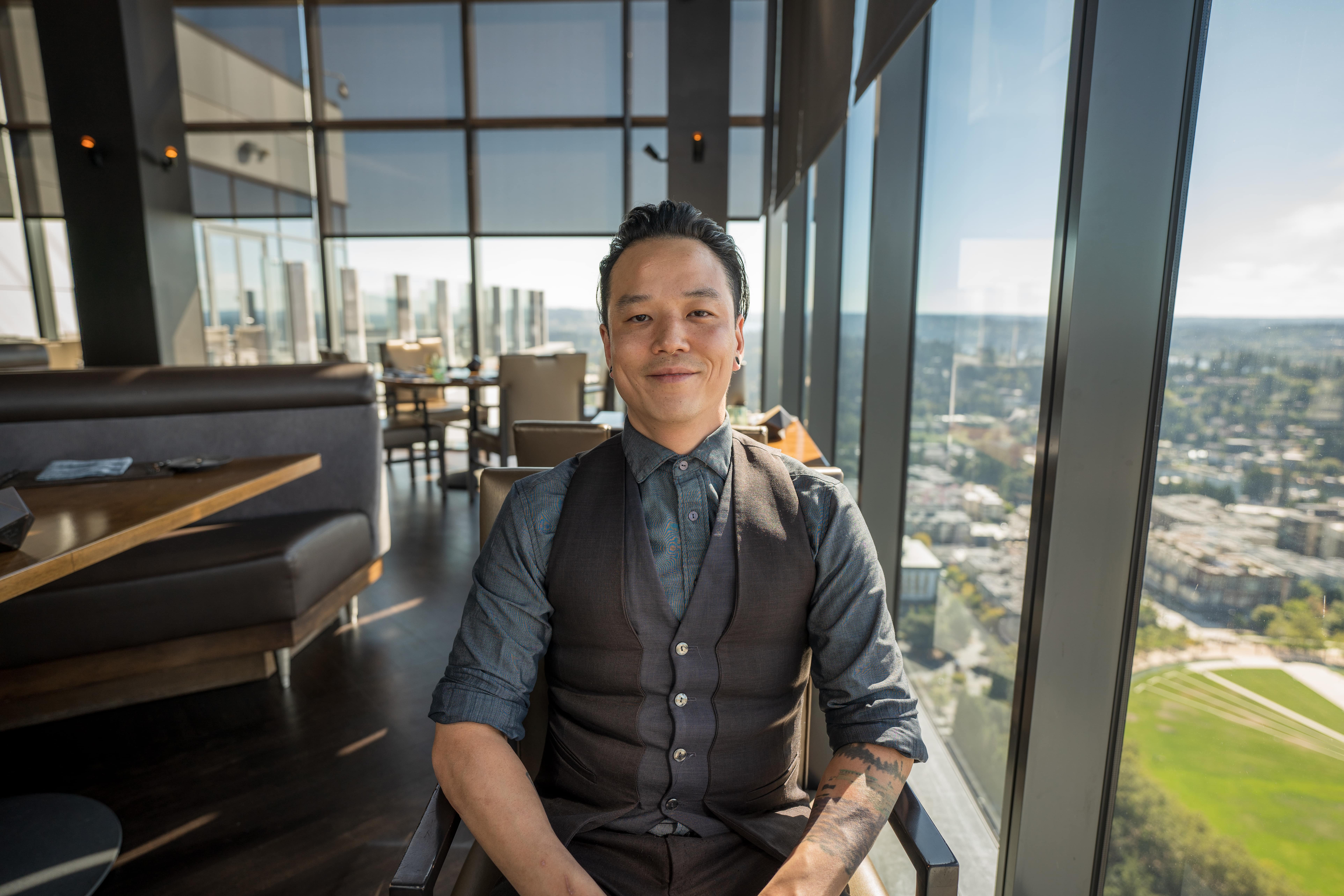 Lead Mixologist of Bellevue fine dining restaurant, Chaz Lee